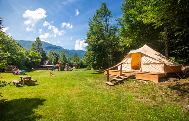 Camping Naturiste Premium dans le Grand Sud à Vendre